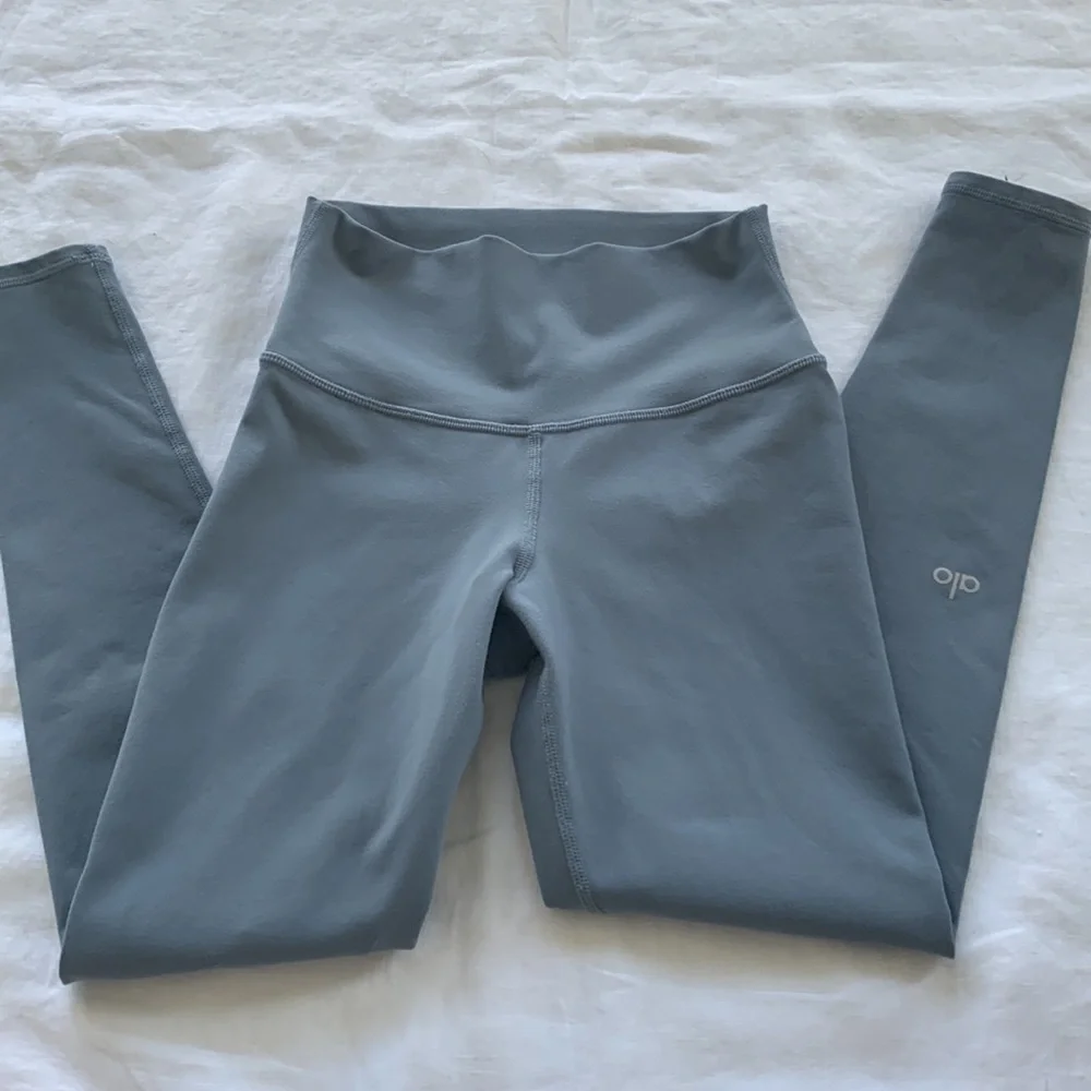 High-Rise Light Blue Women's Performance Leggings